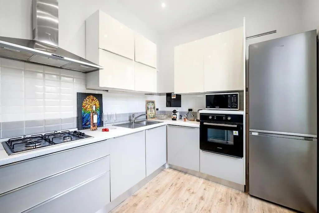 Le Winter Palace - Central - Parking Prive - Palace - Wifi Menton Appartement