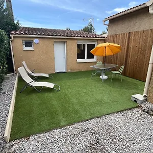 Charmant Studio Les Angles, Proche Avignon Avec Parking Prive Appartement
